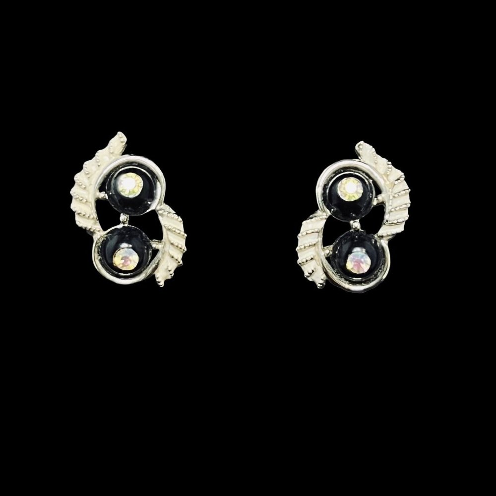 Vintage Kramer AB Rhinestone Enamel And Black Bead Clip On Earrings (5019)